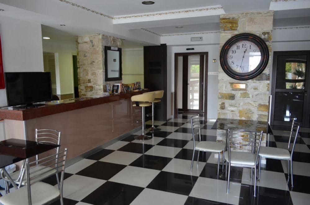 Hotel Vergi Voróklini Kültér fotó